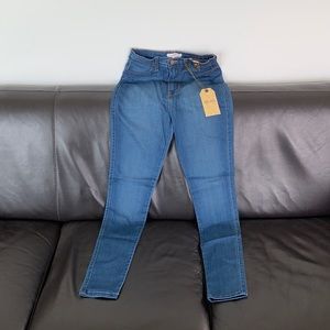 Fashion Nova Vibrant High Waist Jeans size 9